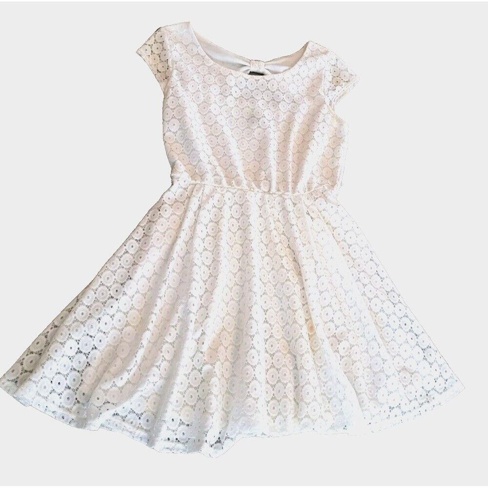 Women's Juniors IZ Byer Dress Size Medium White Lace Summer Bridal Shower Party‎
